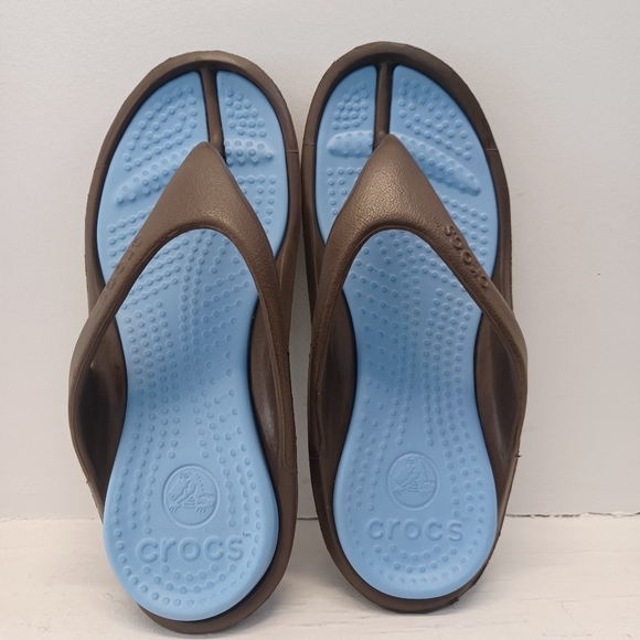 CROCS Shoes - Crocs Athens Flip Flops Slip On Sandals Light Blue & Brown - Women’s 9